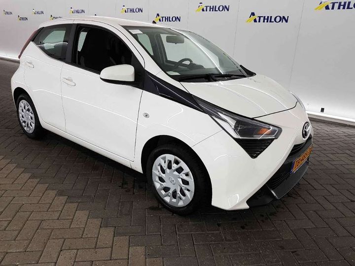 Photo 2 VIN: JTDKGNEC10N355749 - TOYOTA AYGO 