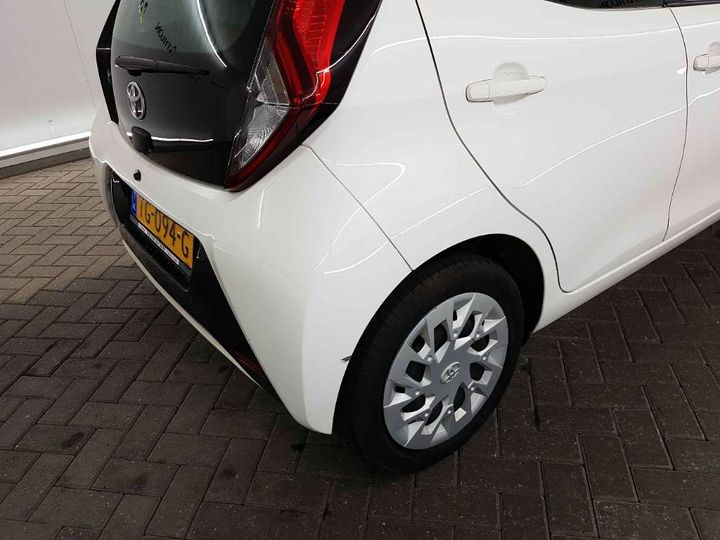 Photo 19 VIN: JTDKGNEC10N355878 - TOYOTA AYGO 