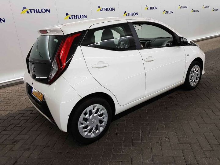 Photo 4 VIN: JTDKGNEC10N355878 - TOYOTA AYGO 