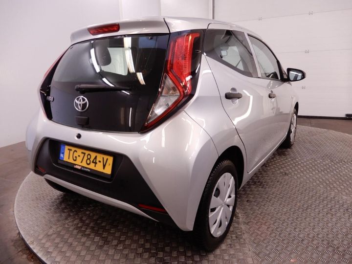 Photo 8 VIN: JTDKGNEC10N357310 - TOYOTA AYGO 