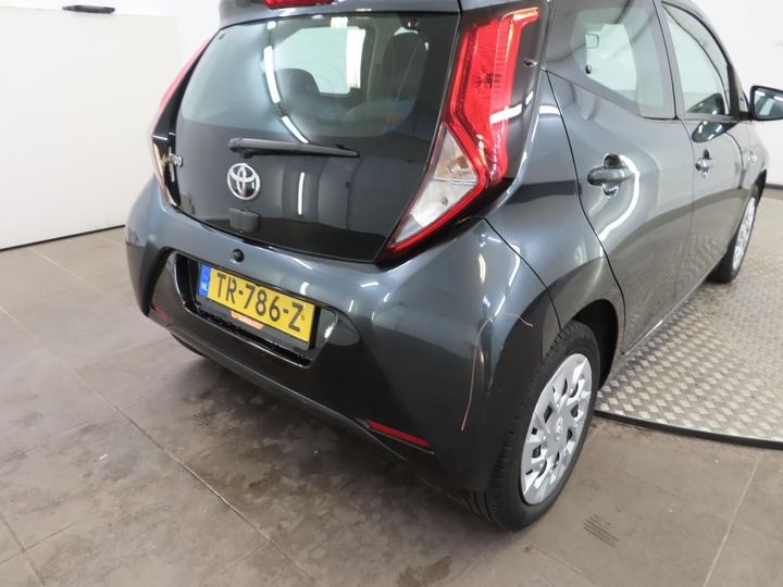 Photo 3 VIN: JTDKGNEC10N359218 - TOYOTA AYGO 