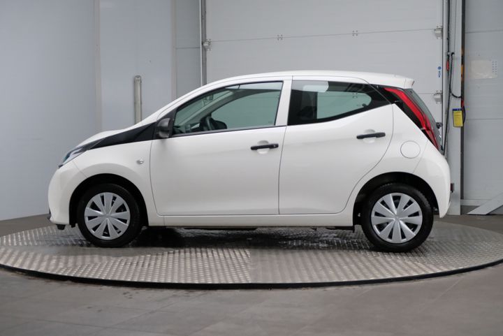 Photo 2 VIN: JTDKGNEC10N372261 - TOYOTA AYGO 