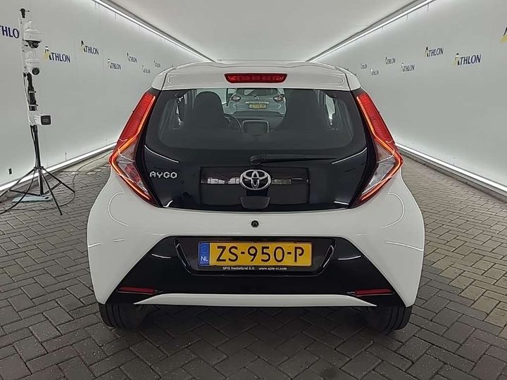 Photo 14 VIN: JTDKGNEC10N401158 - TOYOTA AYGO 