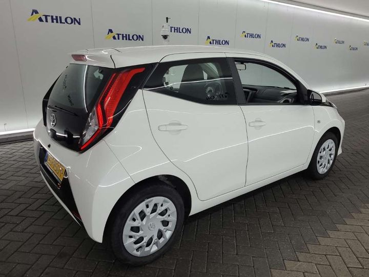 Photo 2 VIN: JTDKGNEC10N401158 - TOYOTA AYGO 