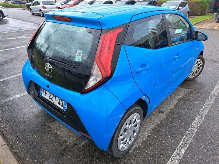 Photo 2 VIN: JTDKGNEC10N450120 - TOYOTA AYGO 