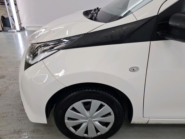 Photo 15 VIN: JTDKGNEC10N459660 - TOYOTA AYGO 