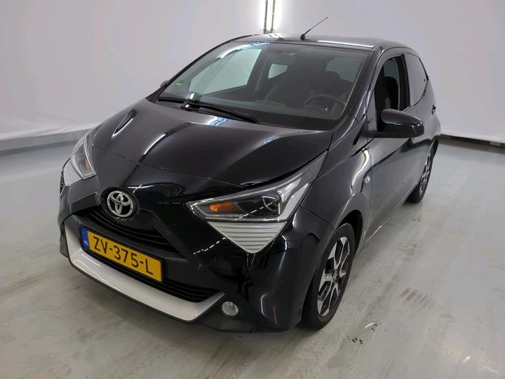 Photo 0 VIN: JTDKGNEC10N472652 - TOYOTA AYGO 