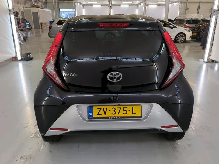 Photo 17 VIN: JTDKGNEC10N472652 - TOYOTA AYGO 