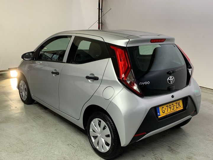 Photo 2 VIN: JTDKGNEC10N490942 - TOYOTA AYGO 