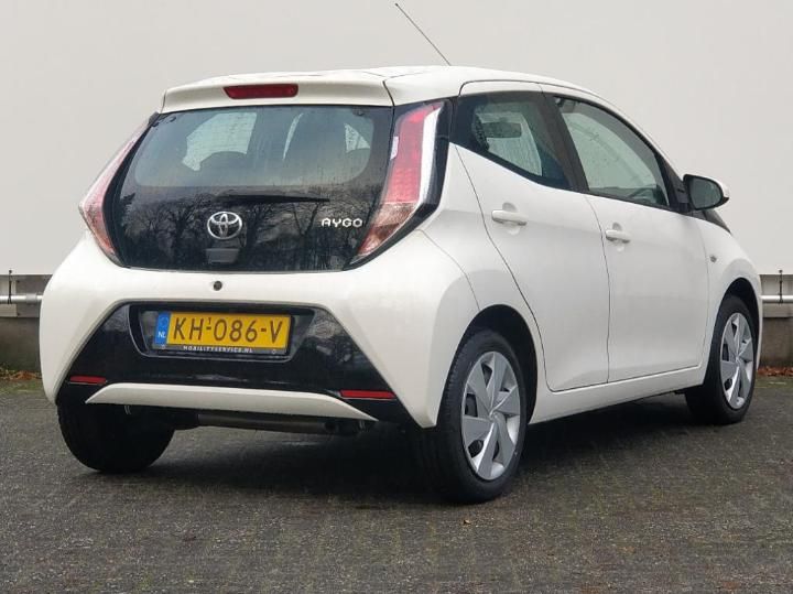 Photo 3 VIN: JTDKGNEC13N195728 - TOYOTA AYGO 