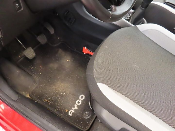 Photo 13 VIN: JTDKGNEC20N138288 - TOYOTA AYGO 