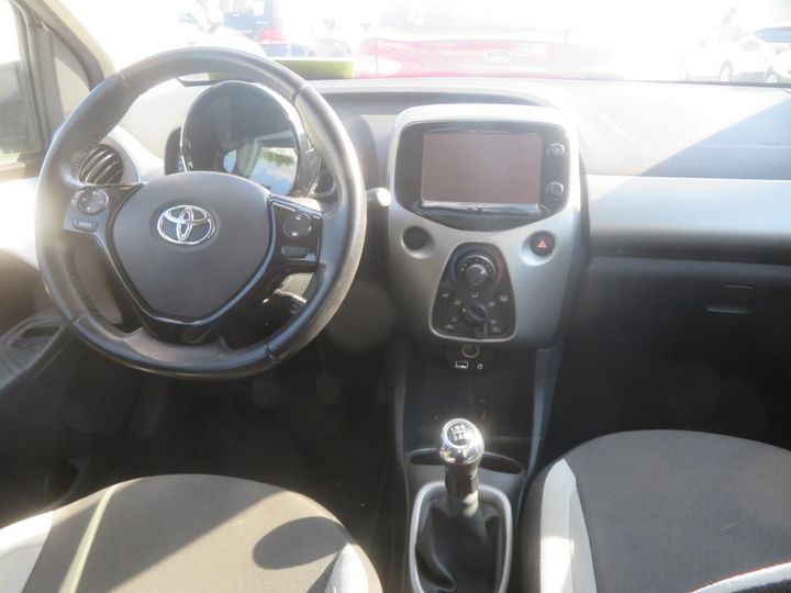 Photo 7 VIN: JTDKGNEC20N189399 - TOYOTA AYGO 