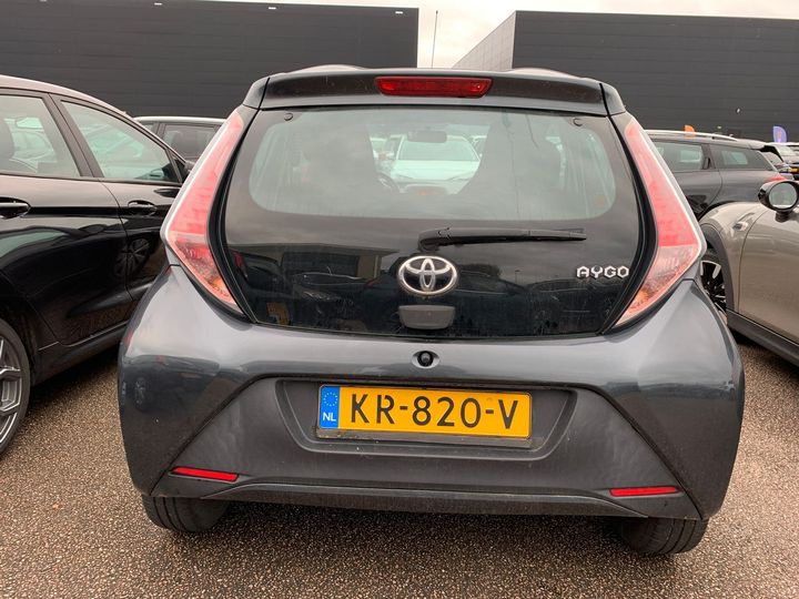 Photo 12 VIN: JTDKGNEC20N208629 - TOYOTA AYGO 