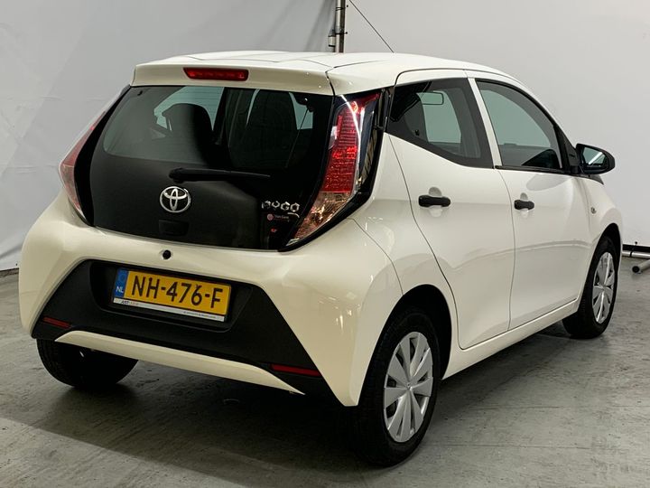 Photo 3 VIN: JTDKGNEC20N234051 - TOYOTA AYGO 