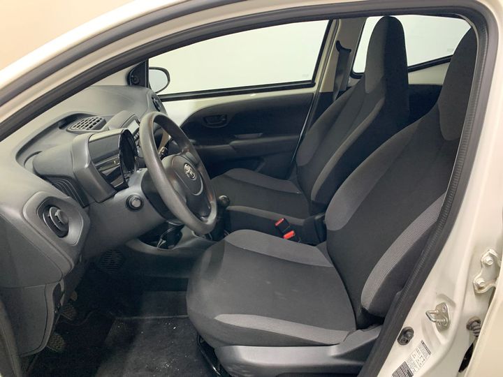 Photo 5 VIN: JTDKGNEC20N234051 - TOYOTA AYGO 