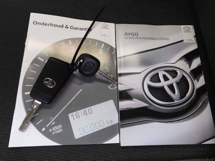 Photo 10 VIN: JTDKGNEC20N280513 - TOYOTA AYGO 