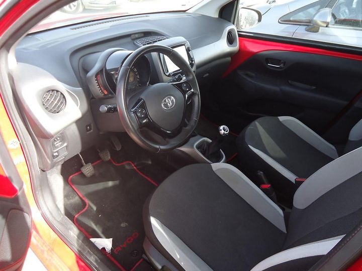 Photo 3 VIN: JTDKGNEC20N317236 - TOYOTA AYGO 