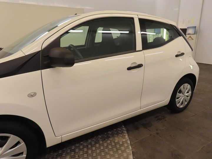 Photo 13 VIN: JTDKGNEC20N324977 - TOYOTA AYGO 