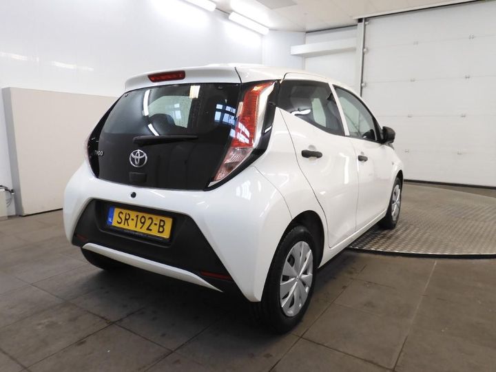 Photo 2 VIN: JTDKGNEC20N327684 - TOYOTA AYGO 