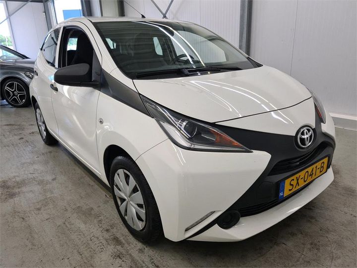 Photo 2 VIN: JTDKGNEC20N328057 - TOYOTA AYGO 