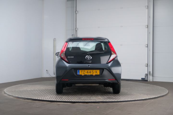 Photo 4 VIN: JTDKGNEC20N355968 - TOYOTA AYGO 