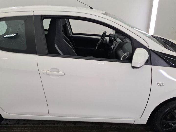 Photo 17 VIN: JTDKGNEC20N356327 - TOYOTA AYGO 