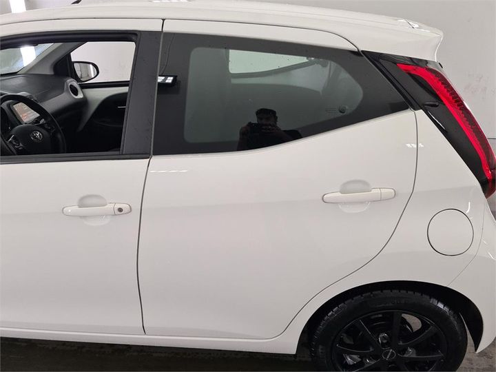 Photo 24 VIN: JTDKGNEC20N356327 - TOYOTA AYGO 