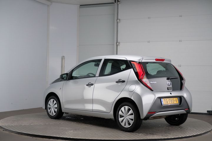 Photo 3 VIN: JTDKGNEC20N357235 - TOYOTA AYGO 