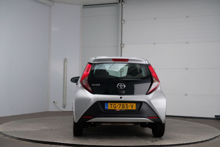 Photo 4 VIN: JTDKGNEC20N357235 - TOYOTA AYGO 