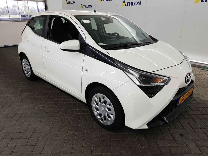 Photo 2 VIN: JTDKGNEC20N447517 - TOYOTA AYGO 