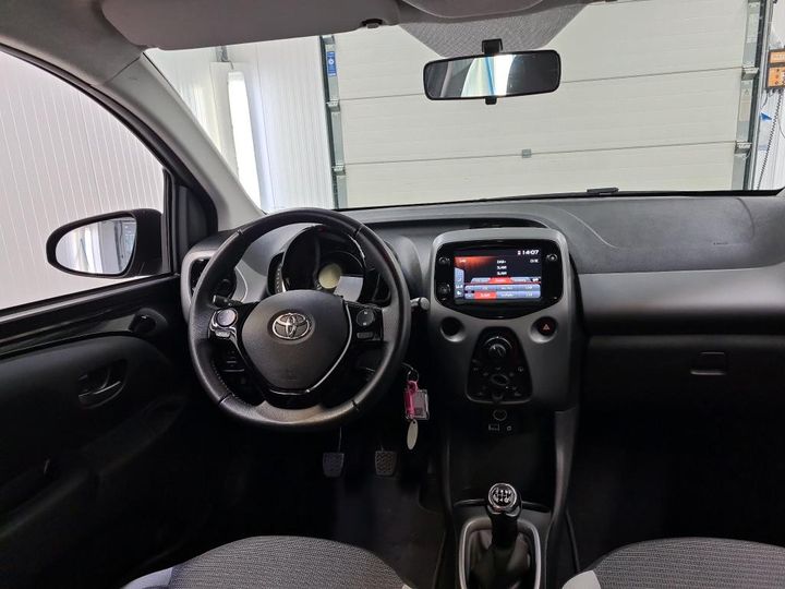 Photo 5 VIN: JTDKGNEC20N629329 - TOYOTA AYGO 