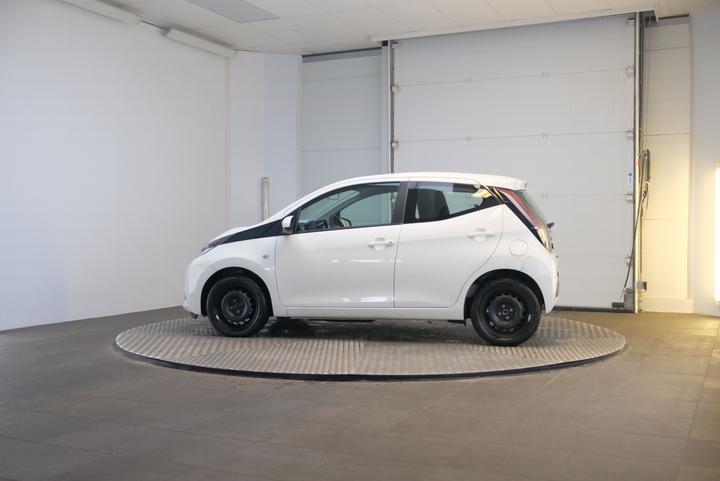 Photo 2 VIN: JTDKGNEC30N046252 - TOYOTA AYGO 