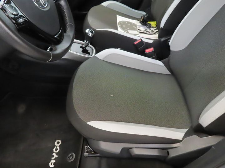 Photo 16 VIN: JTDKGNEC30N158128 - TOYOTA AYGO 