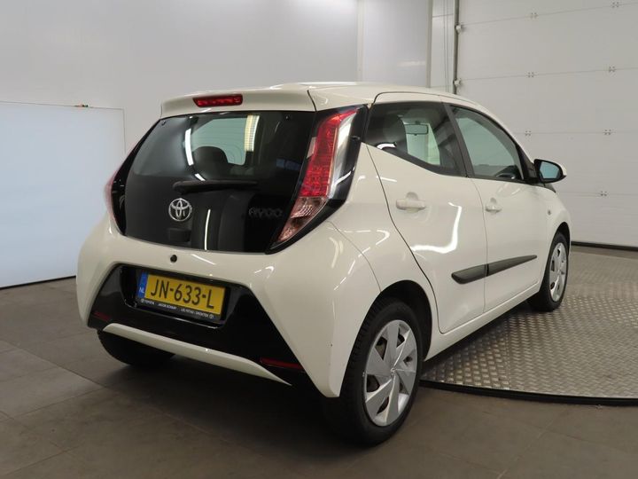 Photo 2 VIN: JTDKGNEC30N158128 - TOYOTA AYGO 