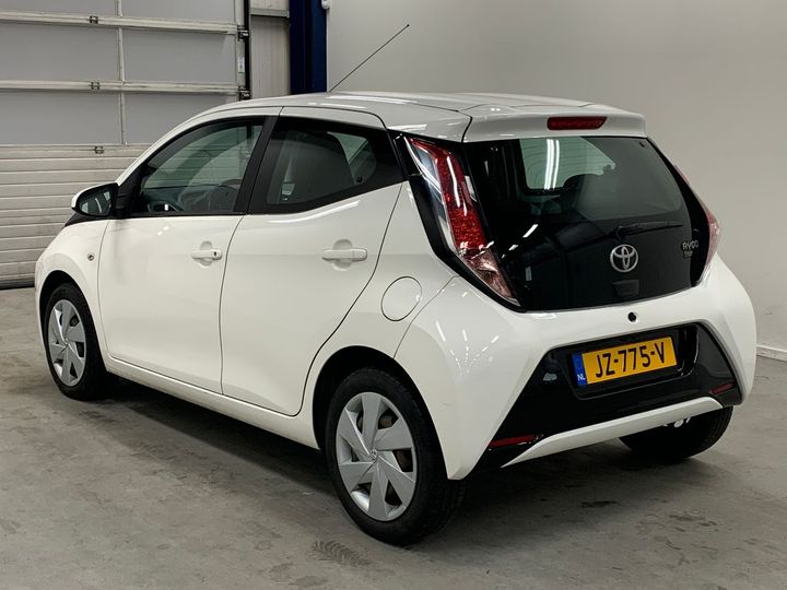 Photo 2 VIN: JTDKGNEC30N175107 - TOYOTA AYGO 