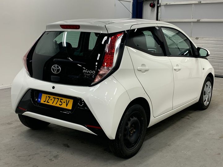 Photo 3 VIN: JTDKGNEC30N175107 - TOYOTA AYGO 