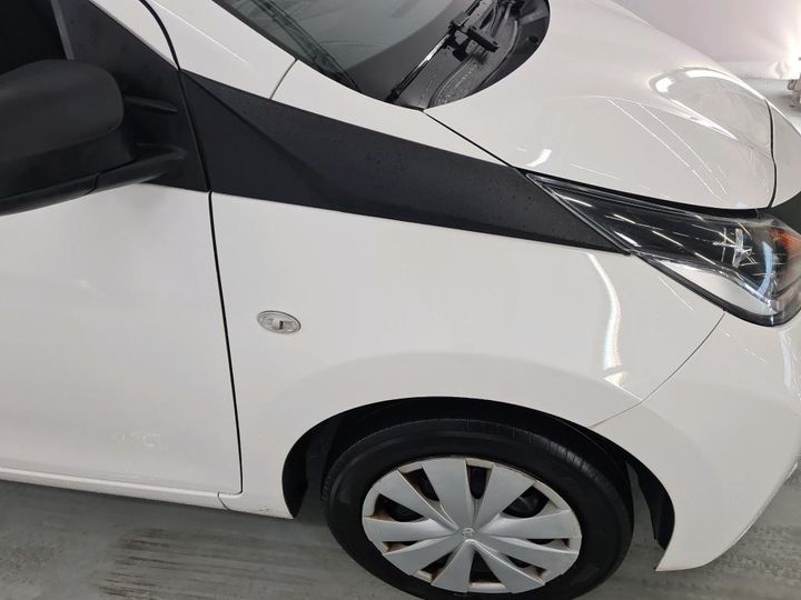 Photo 12 VIN: JTDKGNEC30N214567 - TOYOTA AYGO 