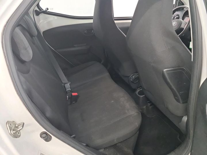 Photo 18 VIN: JTDKGNEC30N214567 - TOYOTA AYGO 