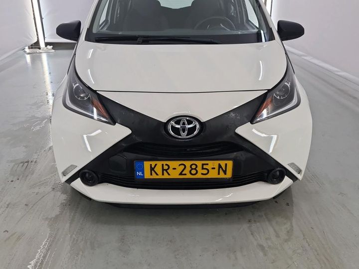 Photo 4 VIN: JTDKGNEC30N214567 - TOYOTA AYGO 