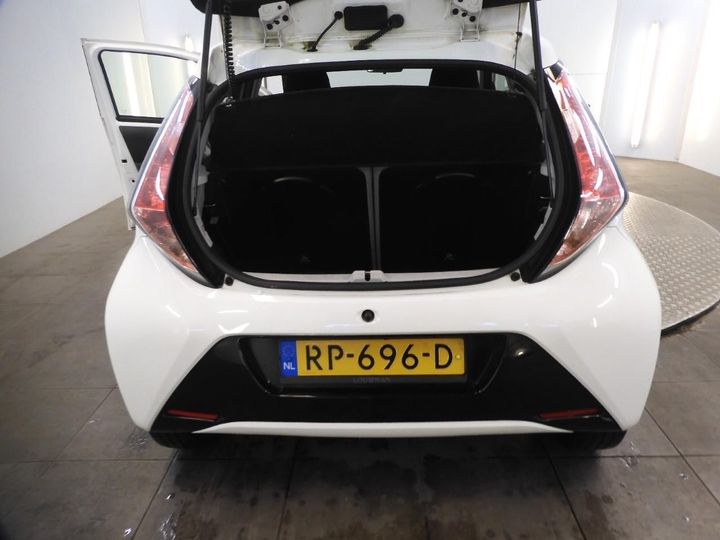 Photo 7 VIN: JTDKGNEC30N298289 - TOYOTA AYGO 