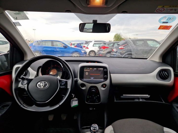 Photo 15 VIN: JTDKGNEC30N317570 - TOYOTA AYGO 