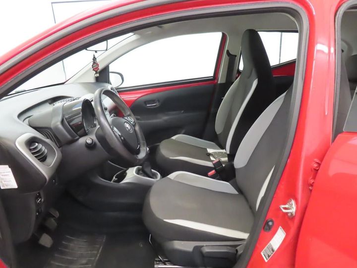 Photo 8 VIN: JTDKGNEC30N320386 - TOYOTA AYGO 