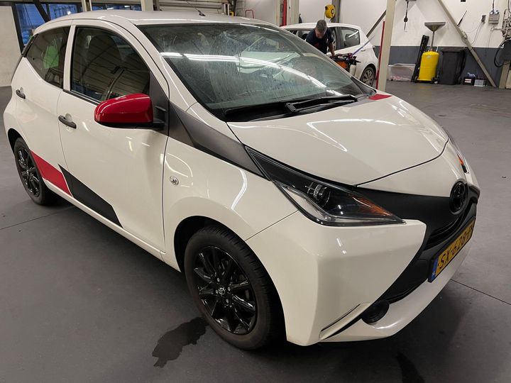 Photo 4 VIN: JTDKGNEC30N324471 - TOYOTA AYGO 