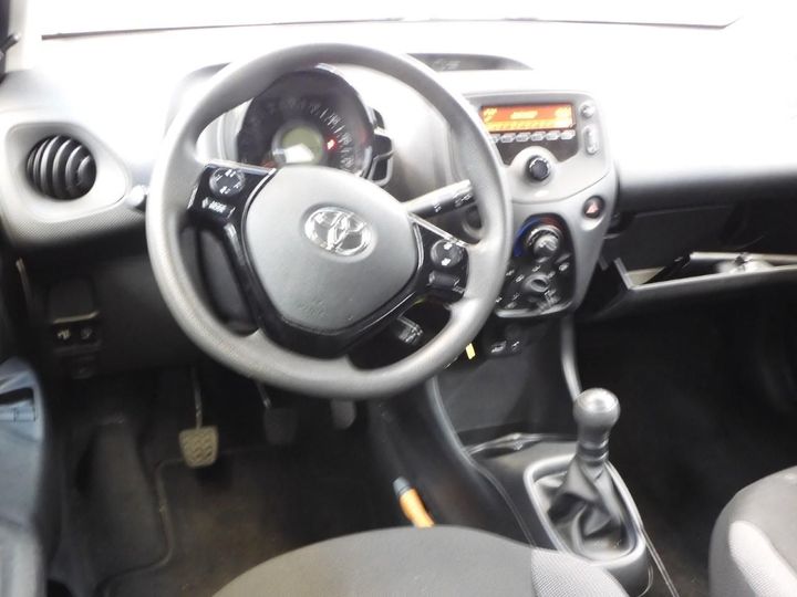 Photo 3 VIN: JTDKGNEC30N324650 - TOYOTA AYGO 