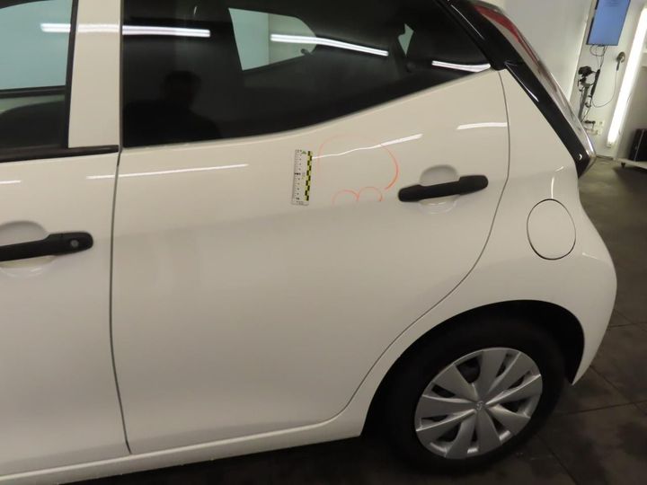 Photo 17 VIN: JTDKGNEC30N335535 - TOYOTA AYGO 