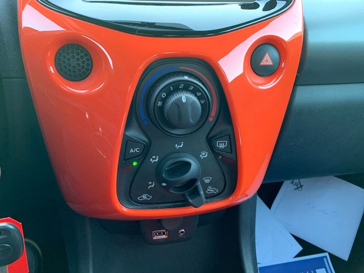 Photo 9 VIN: JTDKGNEC30N360726 - TOYOTA AYGO 