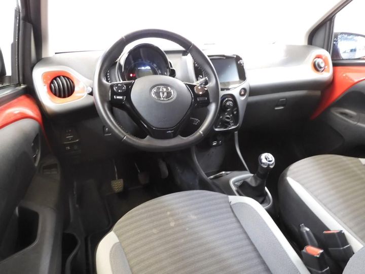 Photo 3 VIN: JTDKGNEC30N365408 - TOYOTA AYGO 