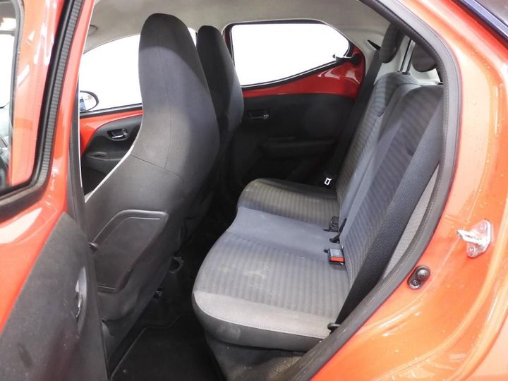 Photo 6 VIN: JTDKGNEC30N365408 - TOYOTA AYGO 