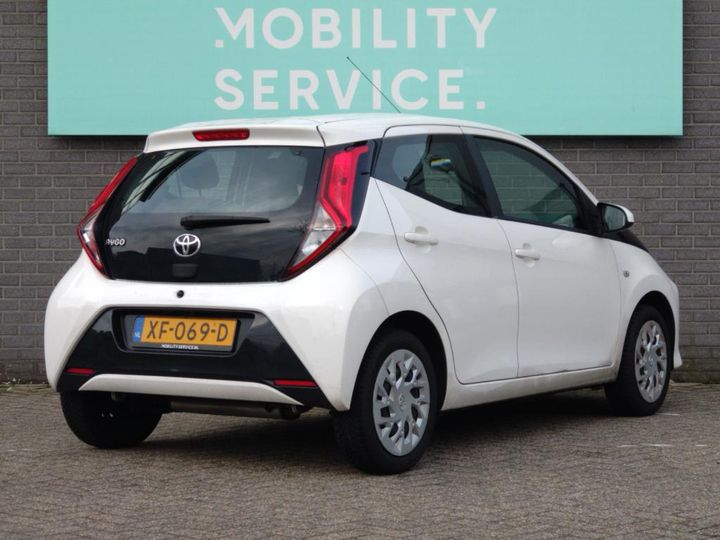 Photo 3 VIN: JTDKGNEC30N401761 - TOYOTA AYGO 