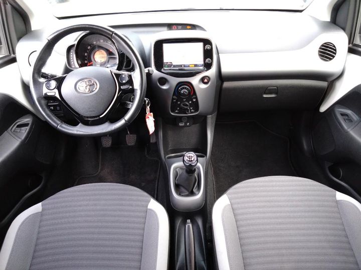 Photo 6 VIN: JTDKGNEC30N401761 - TOYOTA AYGO 